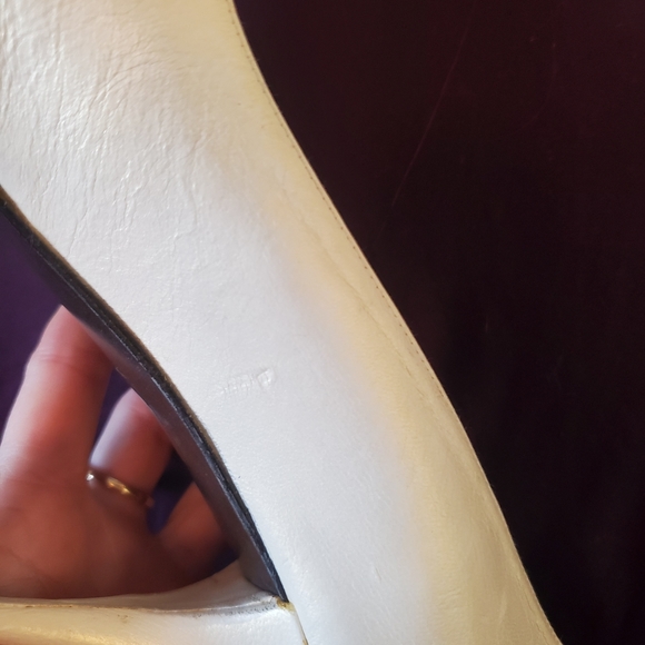 Shoes - Picture 2 of 8